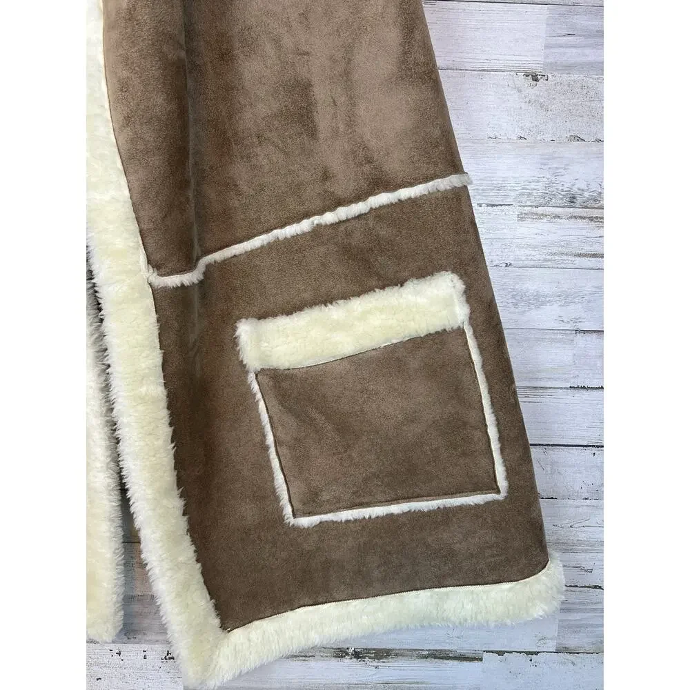 Vintage Mendlos Fashions Faux Suede Sherpa Scarf Wrap Shawl Tan Beige Pockets